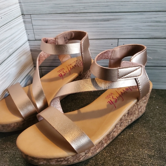 Blowfish Sandals - Picture 2 of 4